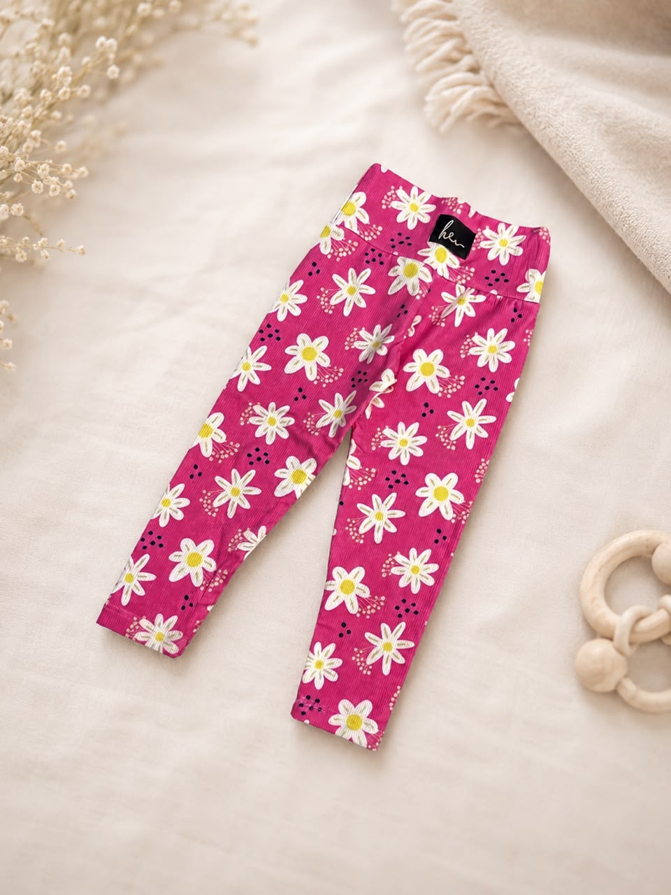 Girls Daisy Fushia Leggings